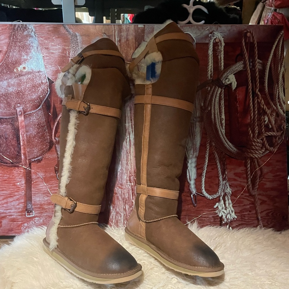 New Australia Luxe Collection OTK leather/shearling boots - Picture 1 of 13
